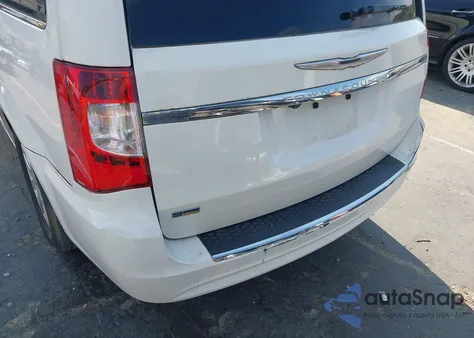 2013 Chrysler Town & Country Touring из США, поврежденный, VIN 2C4RC1BG2DR675021